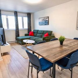 Chic 3BR 5 Beds 5min walk to Metro Free Parking