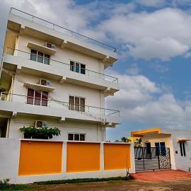 Golden Sparrow, hotel in Auroville
