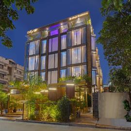Hays AIR By Ahuja Residences - Golf Course Ext Road & Sector 51