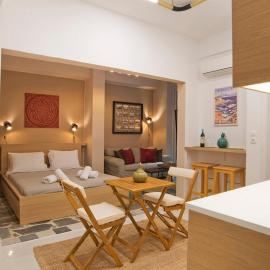 Alex Guesthouse Stylish Studio near the Sea, hotel in Piraeus