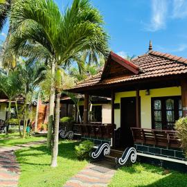 Maadathil Cottages & Beach Resort, hotel i Varkala