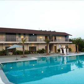 A1 Tiger Resort, hotel sa Kolāra