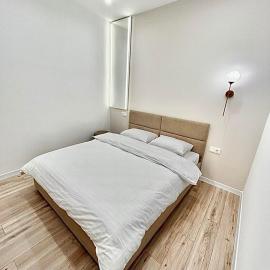 Pretty apartment on Rynok Square