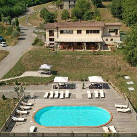 Agriturismo Borgo Biaia, hotel v mestu Camporgiano