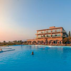 LAGUNA HOLIDAY RESORT, ξενοδοχείο στον Άγιο Σπυρίδωνα Κέρκυρας