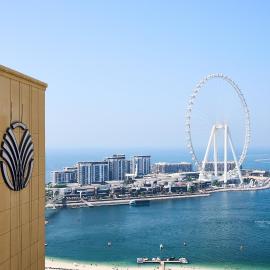 Amwaj Rotana, Jumeirah Beach - Dubai โรงแรมในดูไบ