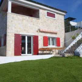 Villa Romantica, ξενοδοχείο σε Lun