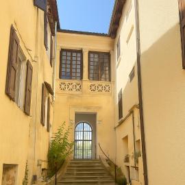 Lì di là