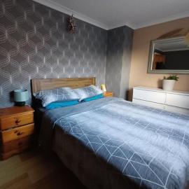 Home in Thurso NC500, hotelli kohteessa Thurso