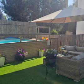 הבית בשביל הזהב, hotell sihtkohas Caesarea