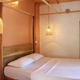 Solmate Collective Guesthouse - Madiha, hotel di Matara