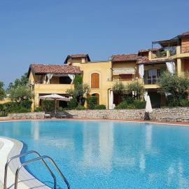 Borgo del Torchio C8 ByBookinggardalake