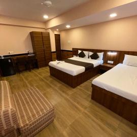 Lucky Serviced Apartments -Near BKC, hotel in Mumbai