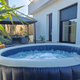 Villa romántica en Murcia con jacuzzi privado, hotel em Los López