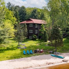Fairy Bay Lakehouse, hotel in Huntsville