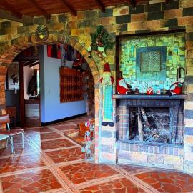 Finca 5 Continentes - Cerca MatroCable ARVI: Guarne'de bir otel