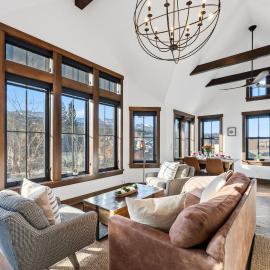 Aurum Condo - 1 BR with Mtn Views, Steps from Main St
