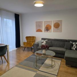 Central Urban Apartment with Underground Parking, viešbutis mieste Tirgu Murešas