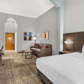 Best Western Plus New Caney Inn & Suites, hotel en New Caney