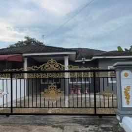 Aristar D'Permatang Homestay 4 mu5lim, hotel in Bandar  Pusat Jengka