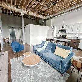 Sleepover Modern Lofts Newton IA, ξενοδοχείο σε Newton