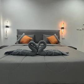 Tonmai Suites III, hotel di Ko Lanta