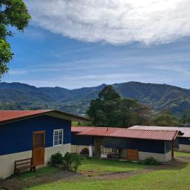 Hostal Casa Pedro Boquete, hotel in Boquete