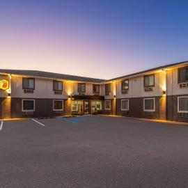 Super 8 by Wyndham Rock Port MO, hotel in Rock Port