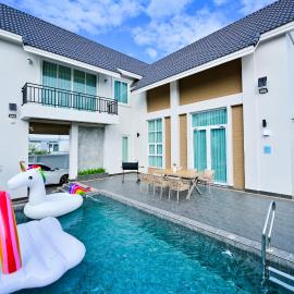 Santara Pool Villa Udon, khách sạn ở Udon Thani