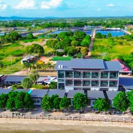 The Iris Resort