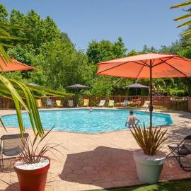 Escapade nature - Tente baroudeur - Camping avec piscine, hotel a Urt