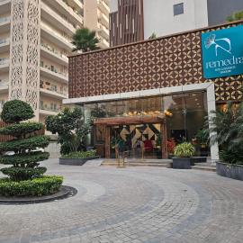 Remedra Hotels and Residences, hotel in Faridabad