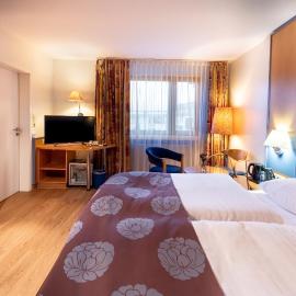 Hotel Karl: Offenbach'ta bir otel