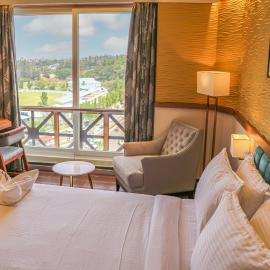 BayLeaf Inn، فندق في ميناء بلير