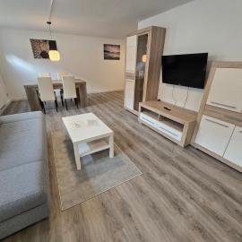 FERIENWOHNUNG 70m2 APARTMENT in ZITTAUER STADTZENTRUM INNENSTADT INNENRING TOP LAGE - WOHNEN AUF ZEIT IN ZITTAU - 2 RAUM WOHNUNG