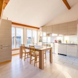 Thun Center Apartment Close to Lake and Shops