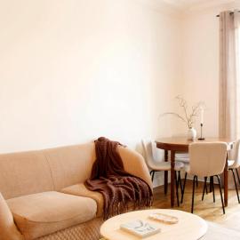 Bright Apartment at the Gates of Paris