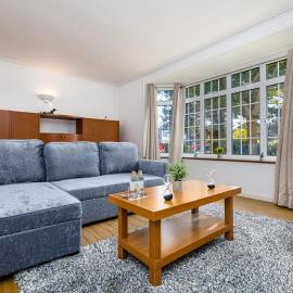 Modern Apartment near Blackheath Station