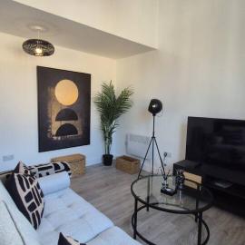 Flat 6, Cupar Apartments.