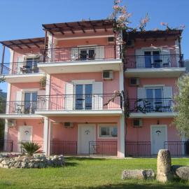 Elpida Studio, hotel u gradu Trapezaki