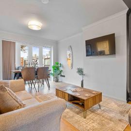 Cosy 3 Bed with Parking