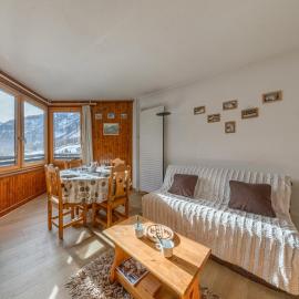 Studio sud skis aux pieds à Val-d'Isère, animaux acceptés
