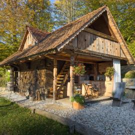 Apartma kašča