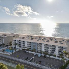 Holiday Villas II Unit 301، فندق في كليرووتر بيتش