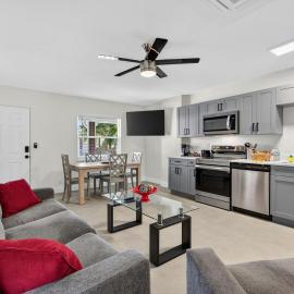 Park Shore Suites Unit 2
