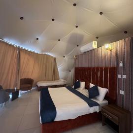 Bubbles Desert Camp Jeep Tours, готель у місті Disah