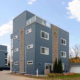 Slabtown Penthouse - Modern Condo - Private Rooftop Deck