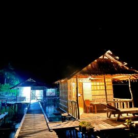Homestay Yenbeyar Raja Ampat, Hotel in Yariffi