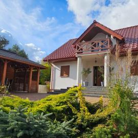Domki nad jeziorem Ostoja Głuszyńska, hotel em Potołówek