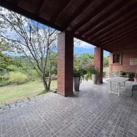 "Kalula" Casa de Campo en Raco – hotel w mieście Siambón